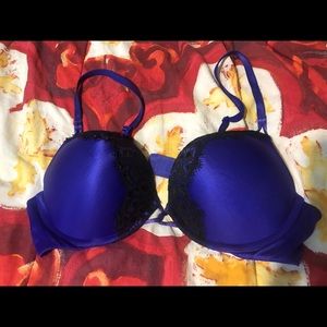 Victoria secret bombshell plunge 36B